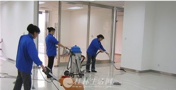 桂林八里街专业高空清洗 家庭保洁地毯清洗 地板打蜡
